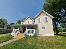 556 Broadway St #2B - Photo 1 of 1