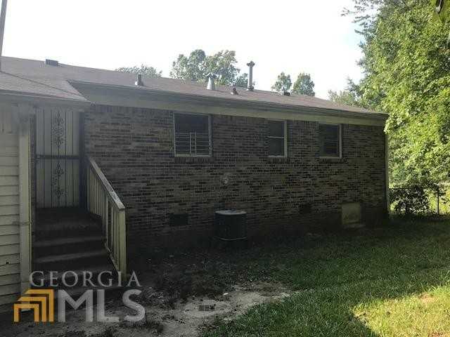 300 Cedar Wood Ct - Photo 3 of 10