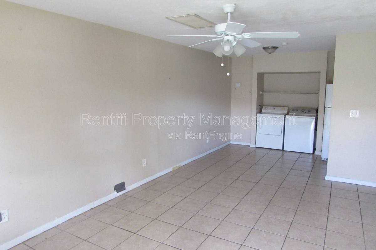 465 Figuera Ave #D - Photo 3 of 10