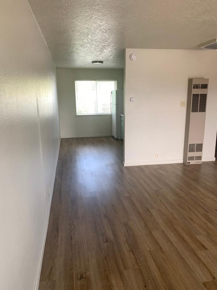 1624 Carlisle Blvd Ne #F - Photo 4 of 13