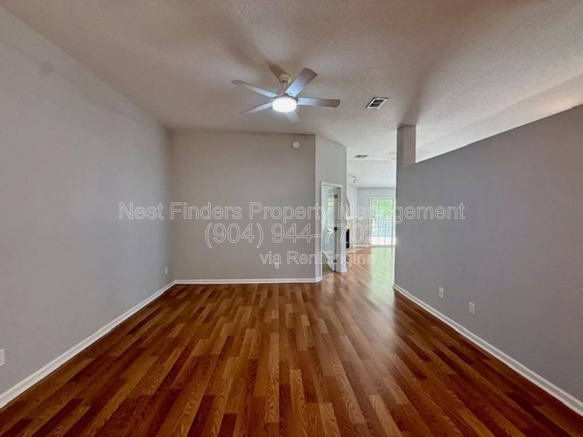 4509 Deep River Way E - Photo 3 of 10