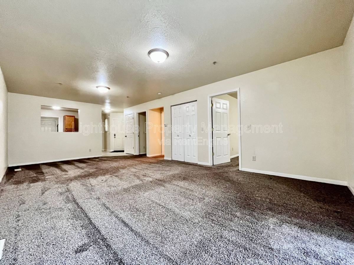 860 Marquette Ave #15 - Photo 6 of 10