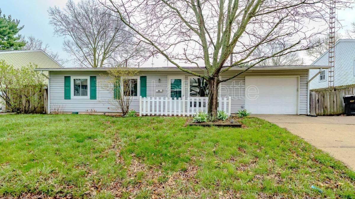 2513 Oswego Ln - Photo 2 of 10