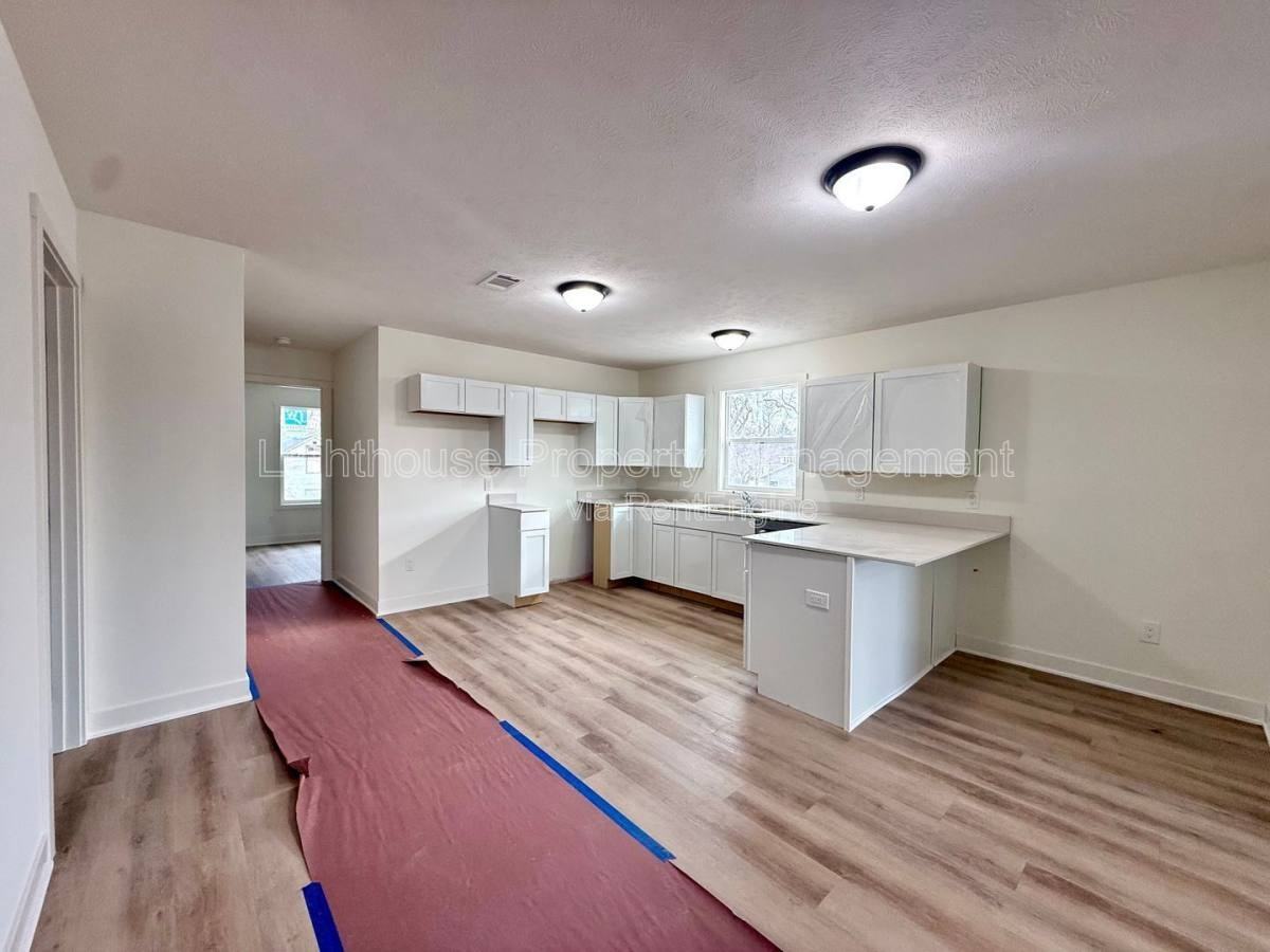 313 Orchard Ave #1 - Photo 2 of 10