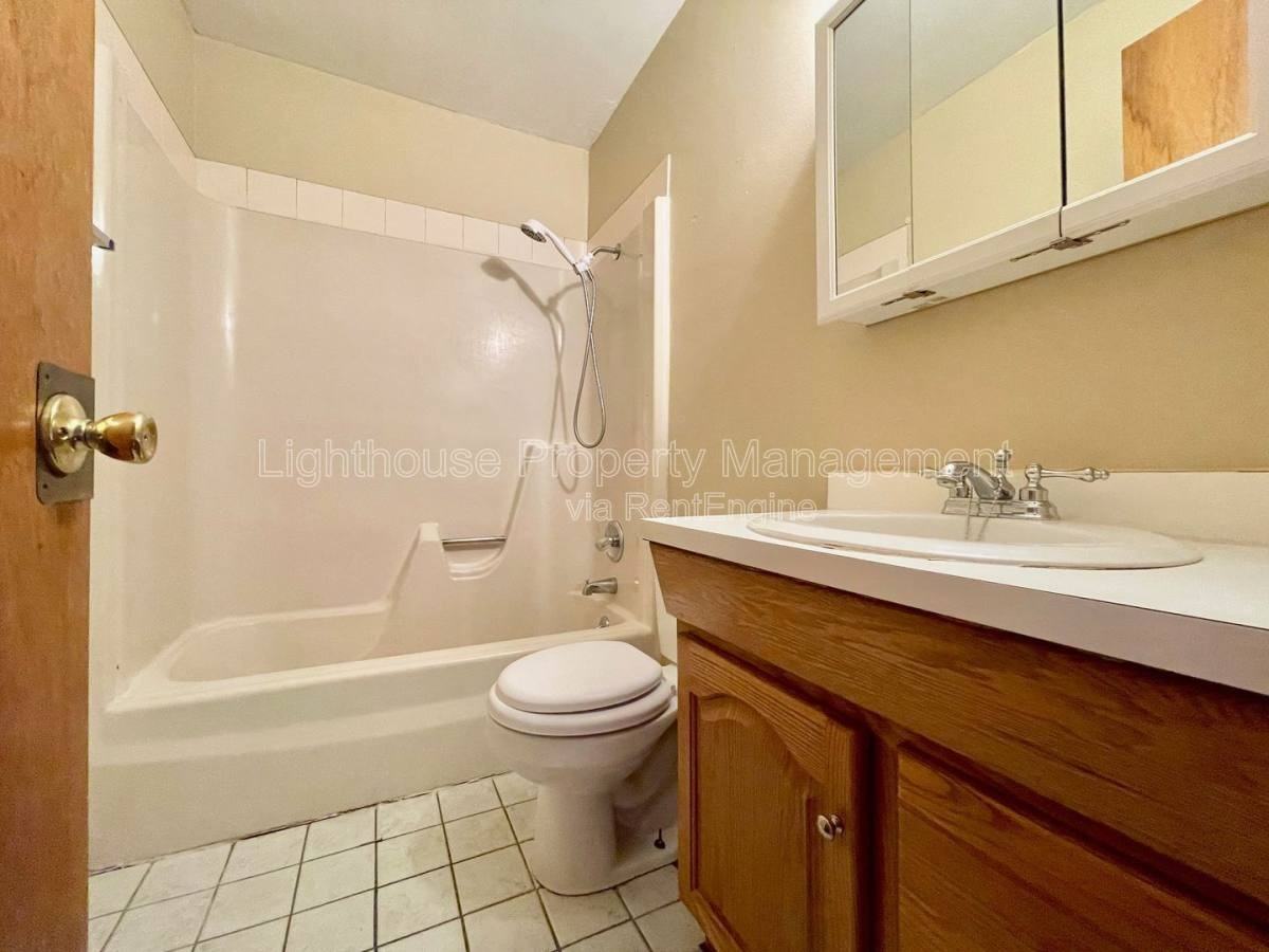 863 Lincoln Ave #12 - Photo 5 of 10