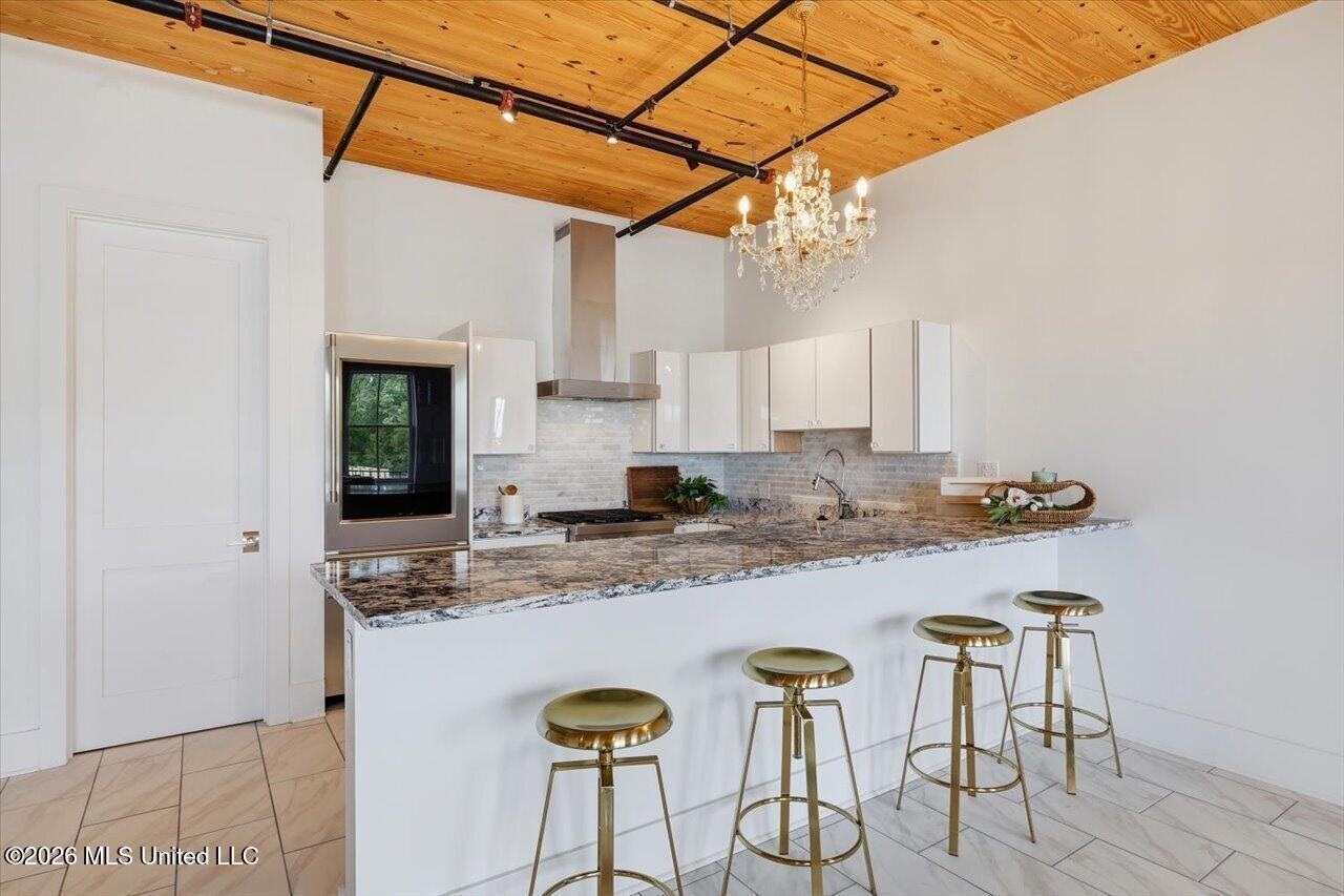 145 Republic St - Photo 7 of 45