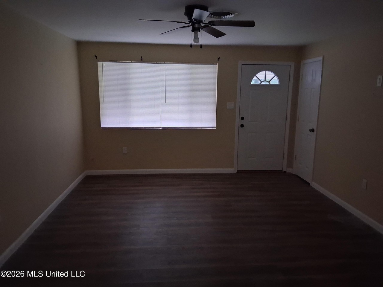 17 Hillside Dr - Photo 2 of 7