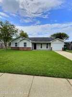 featured image of 3910 Yosemite Dr