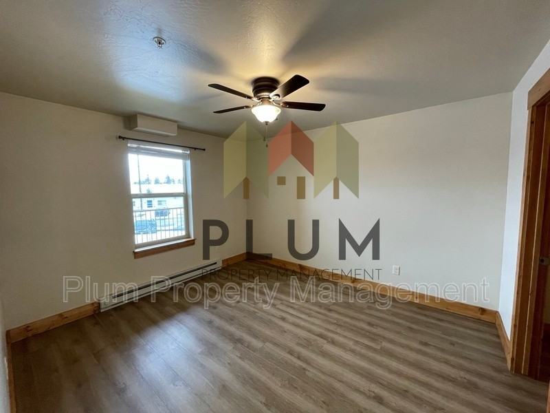 1245 Waverly St #202 - Photo 5 of 13