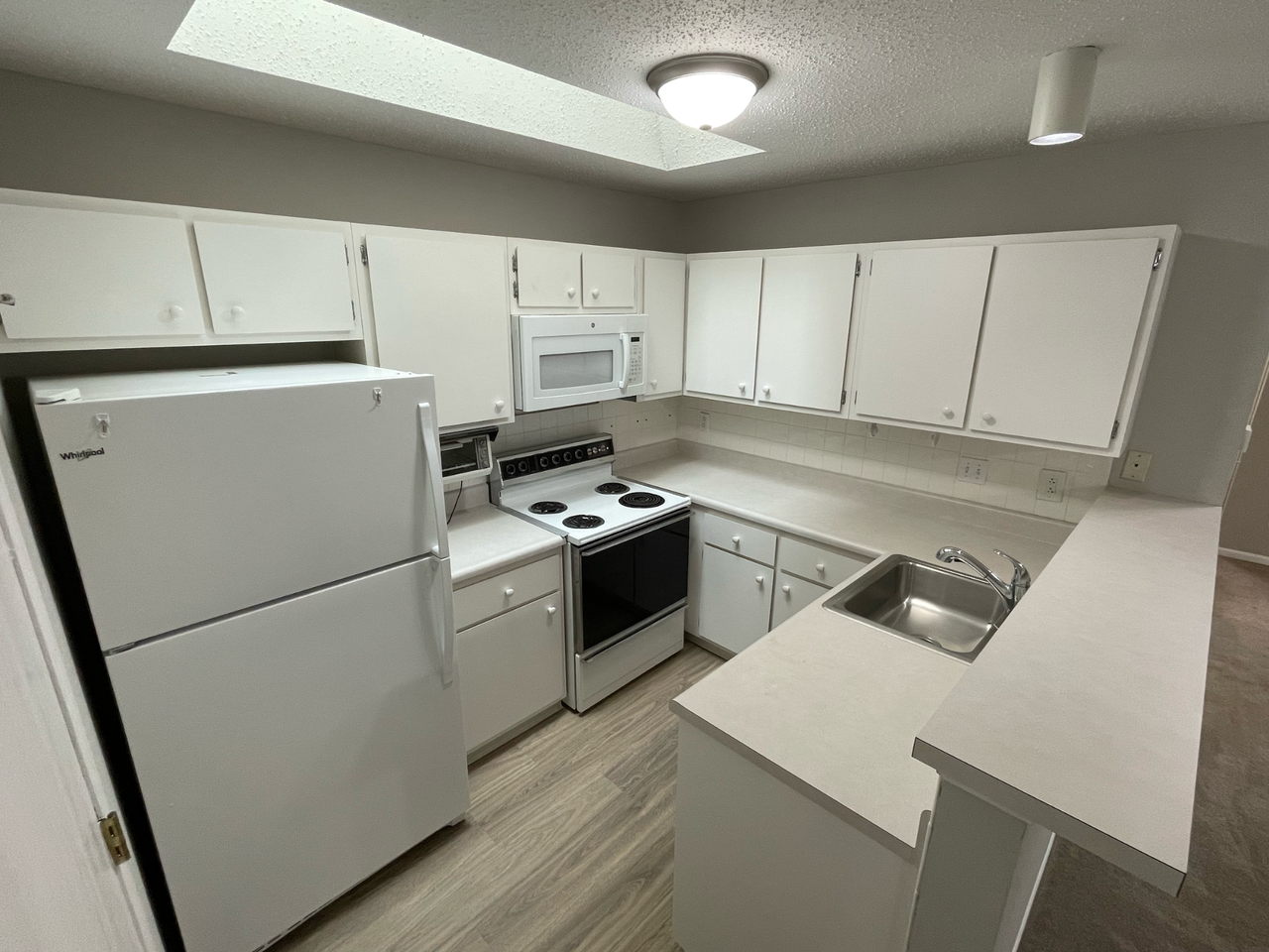 295 Highland Village Dr - Photo 7 of 21