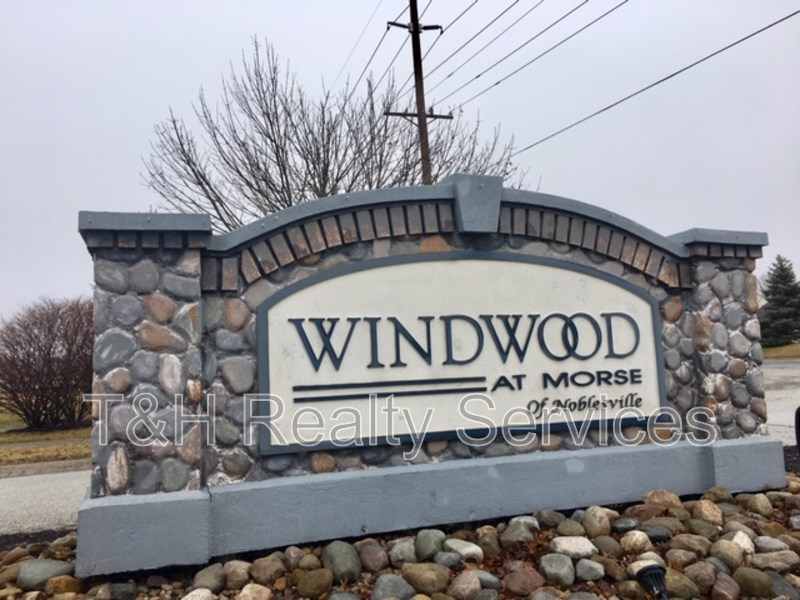 7628 Foxglove Ln - Photo 3 of 25