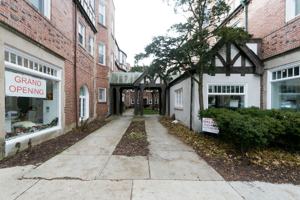 featured image of 918 Green Bay Rd #3G