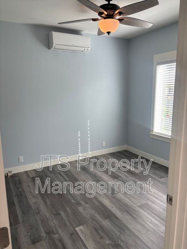 3320 24th St - Photo 6 of 7