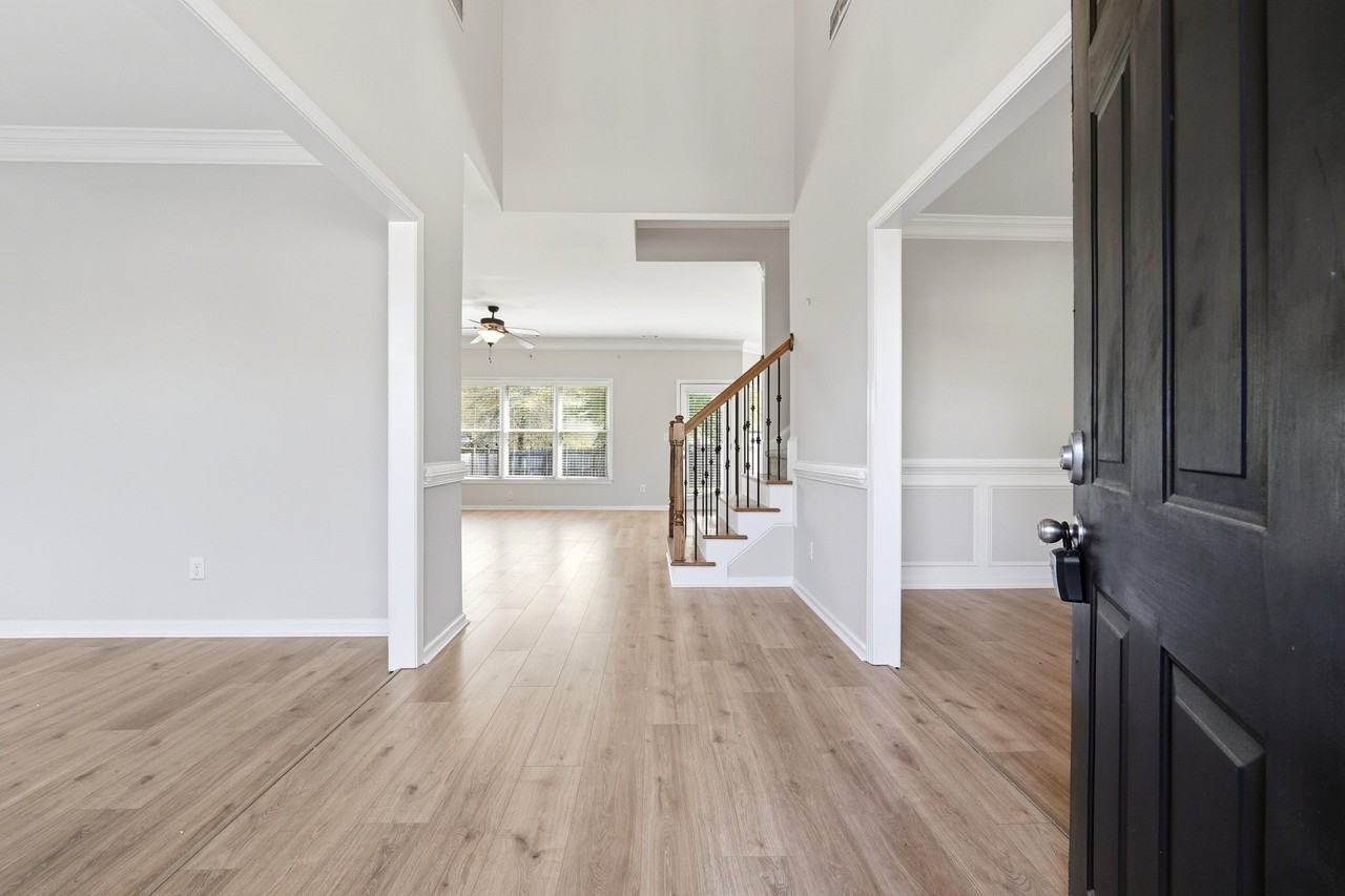 715 Arbor Cv - Photo 2 of 30