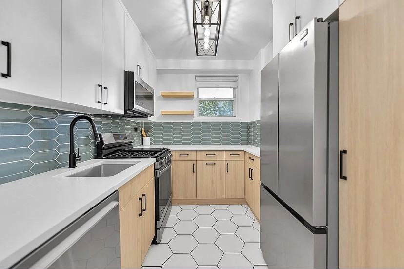 5700 Arlington Ave #5D - Photo 6 of 10