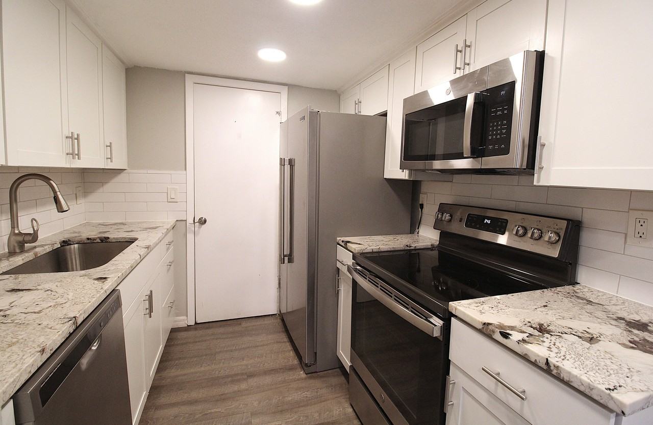 4119 61st Avenue Ter W #407 - Photo 2 of 20