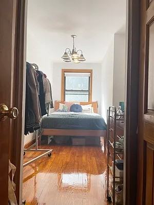 138 W 70th St - Photo 4 of 10