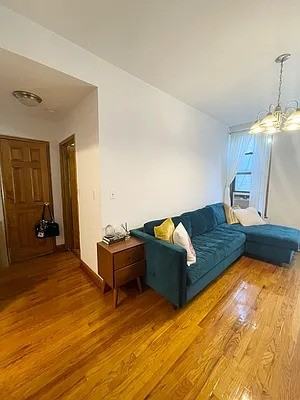 138 W 70th St - Photo 5 of 10