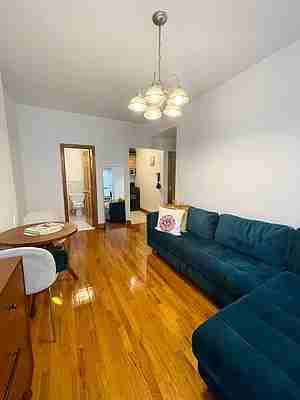 138 W 70th St - Photo 6 of 10