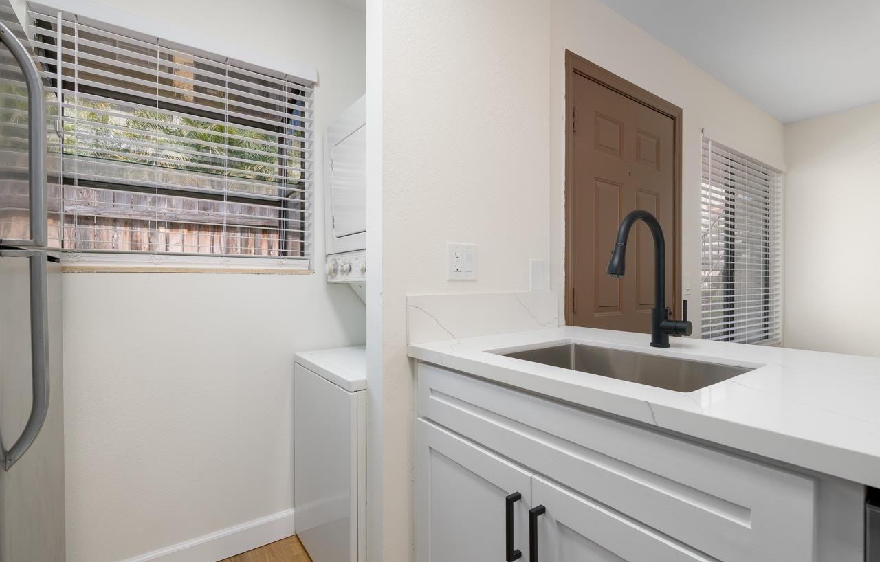 4565 Ohio St - Photo 5 of 21