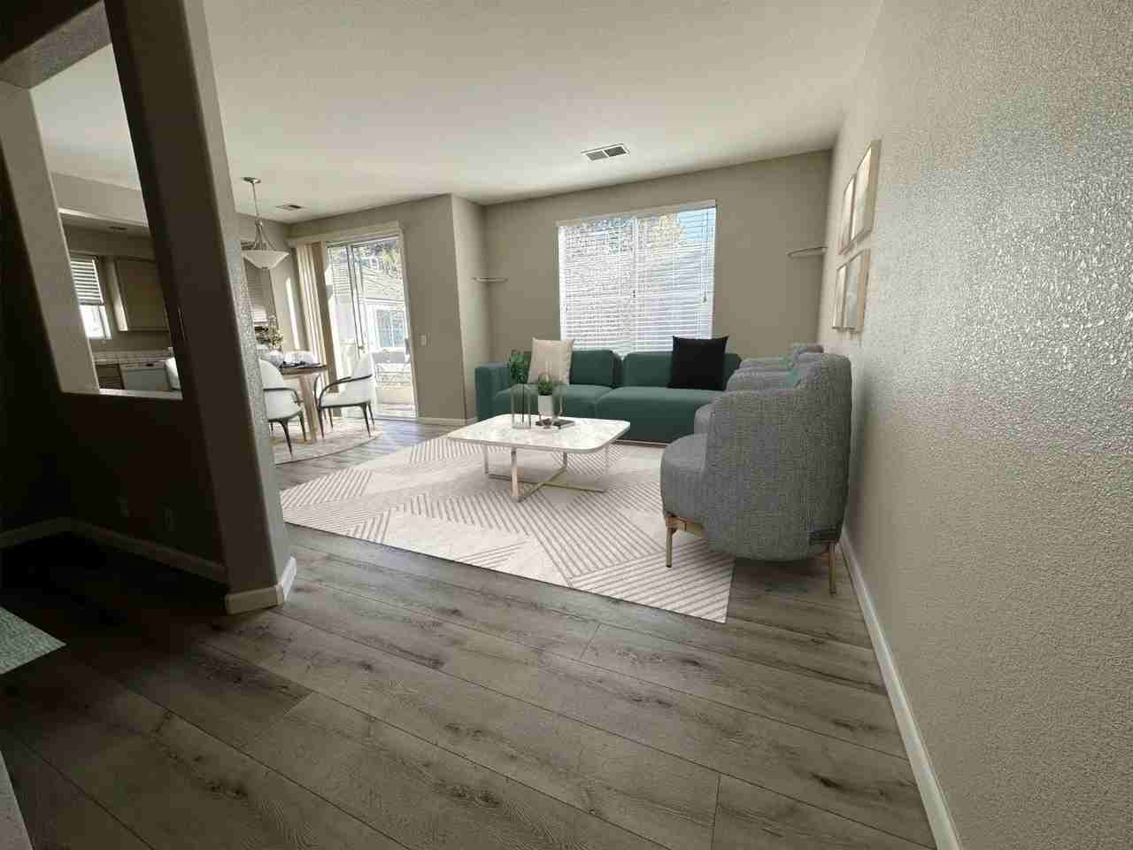 435 Milan Dr - Photo 2 of 38