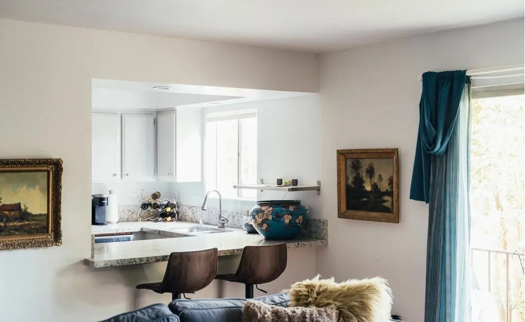 4230 Whitsett Ave - Photo 7 of 24