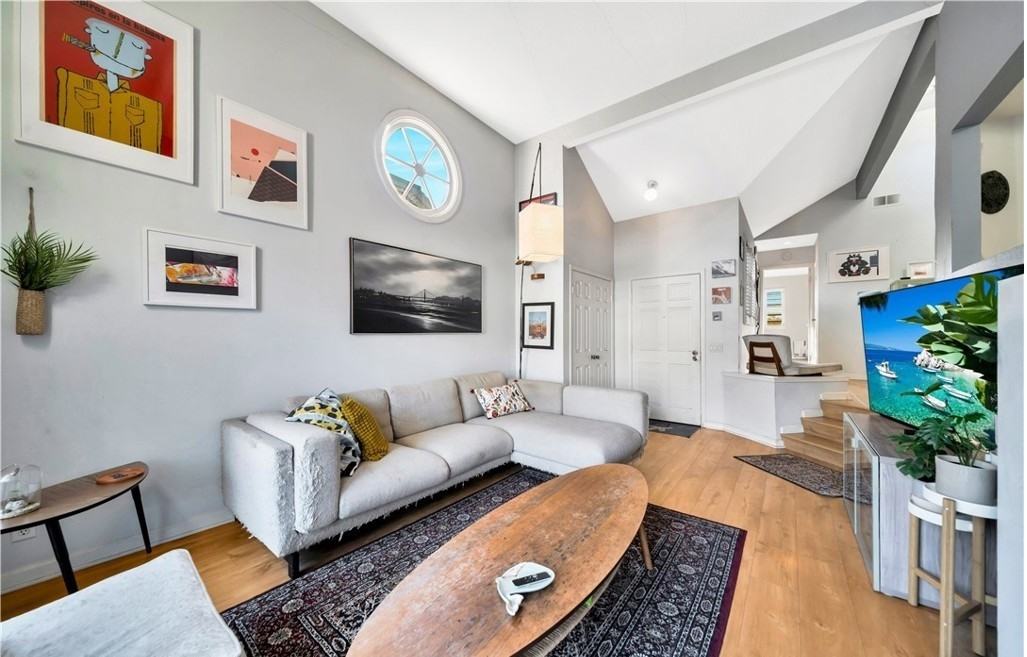 20092 Bayfront Ln - Photo 2 of 21