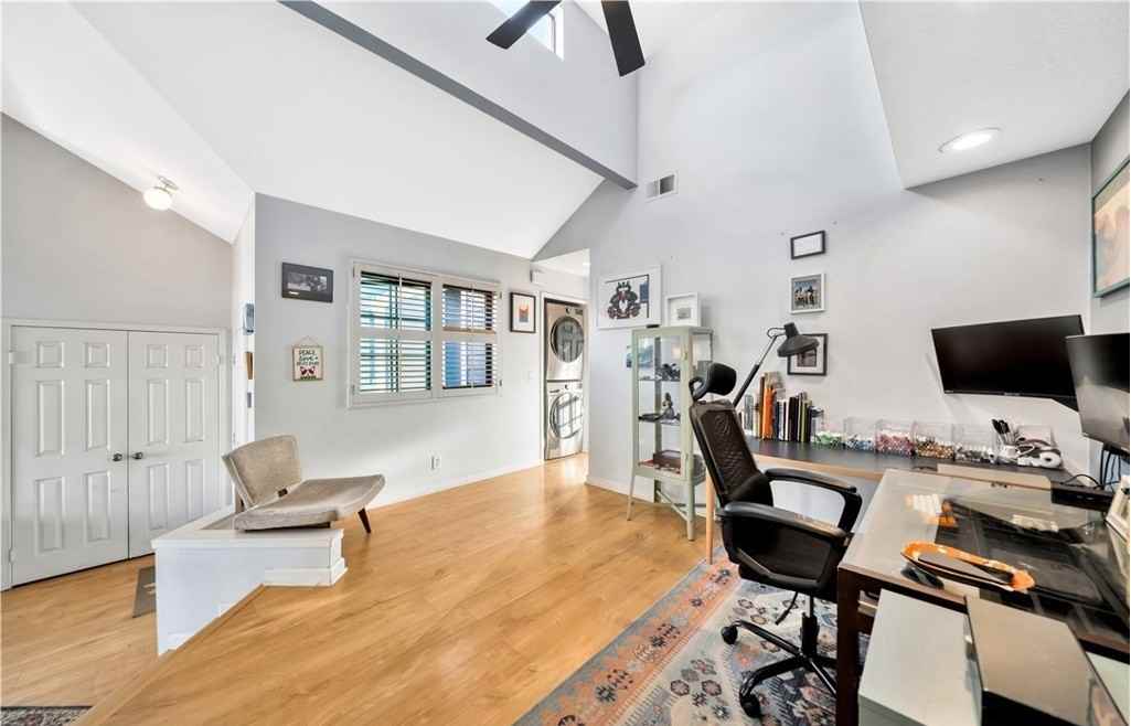 20092 Bayfront Ln - Photo 5 of 21