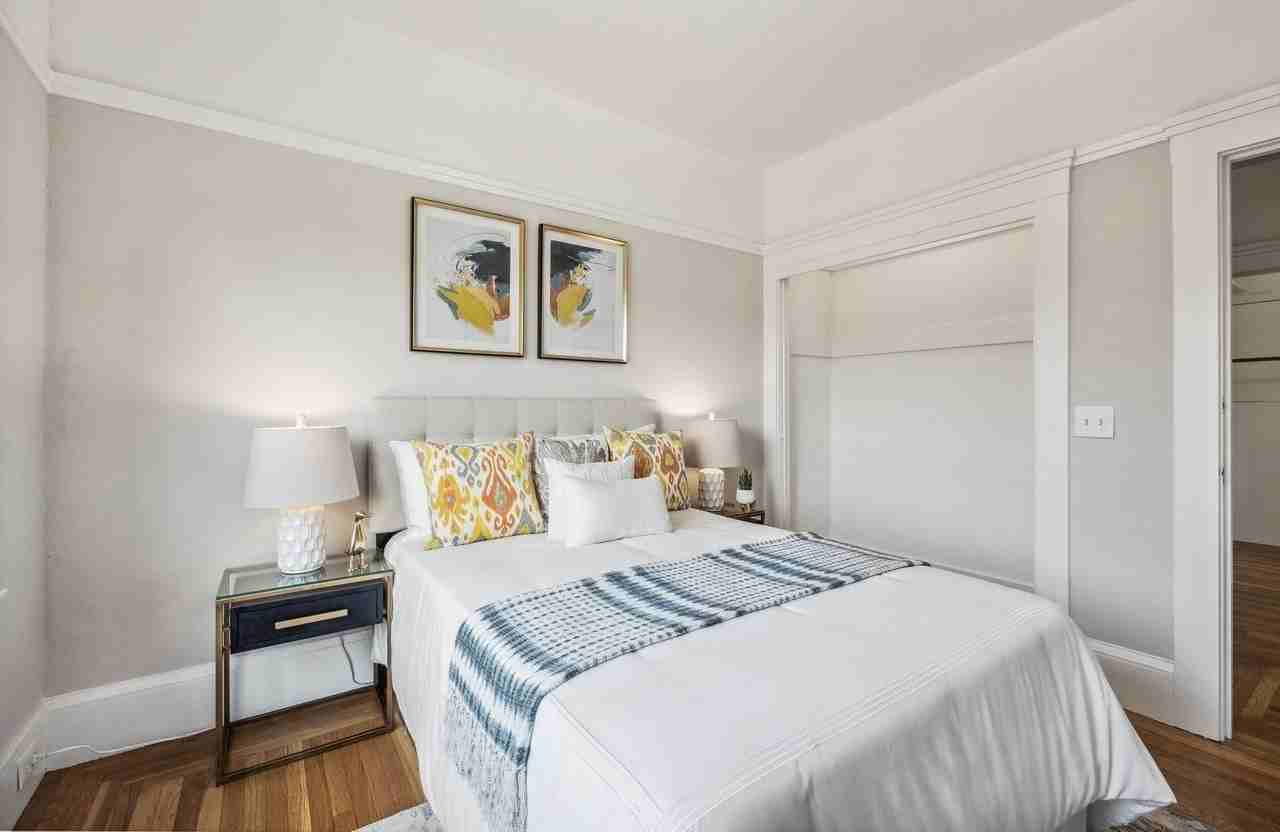 3154 College Ave - Photo 6 of 27