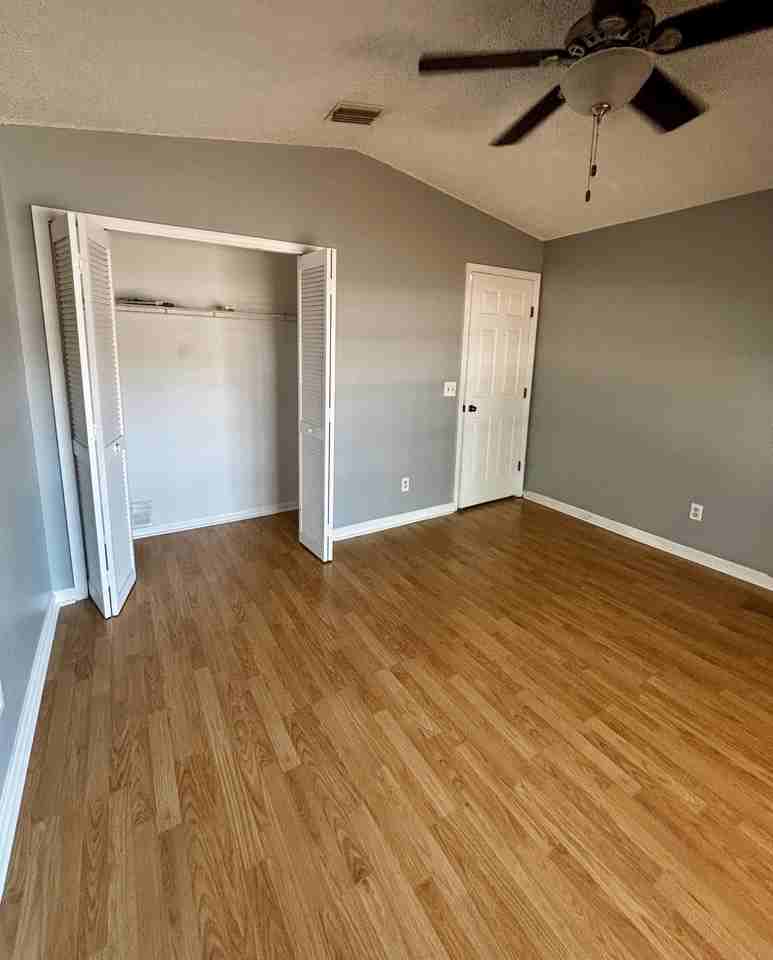 24139 Twin Ct - Photo 6 of 37