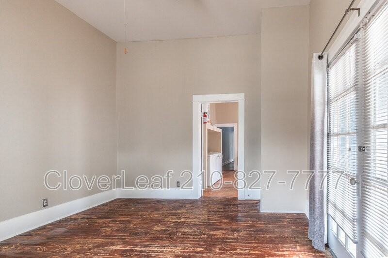 405 Florida St #102 - Photo 7 of 24