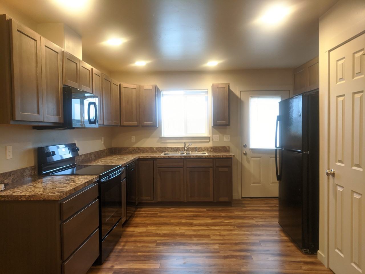 28 Empire Loop - Photo 2 of 12