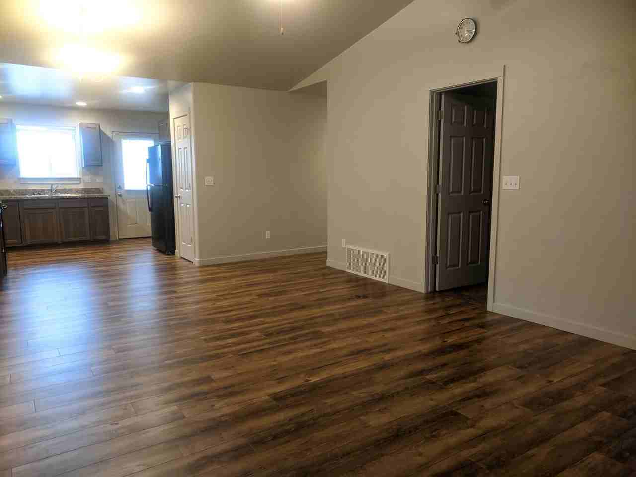 28 Empire Loop - Photo 3 of 12