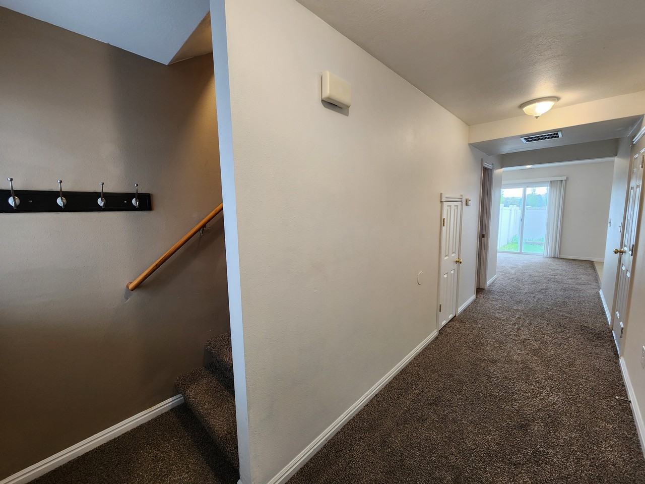 3529 Greenfield Dr - Photo 2 of 14