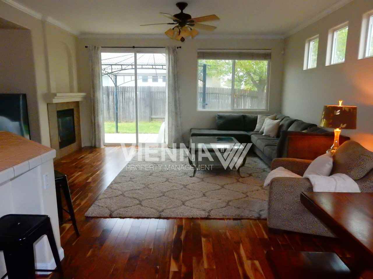 550 Davenport Way - Photo 3 of 29