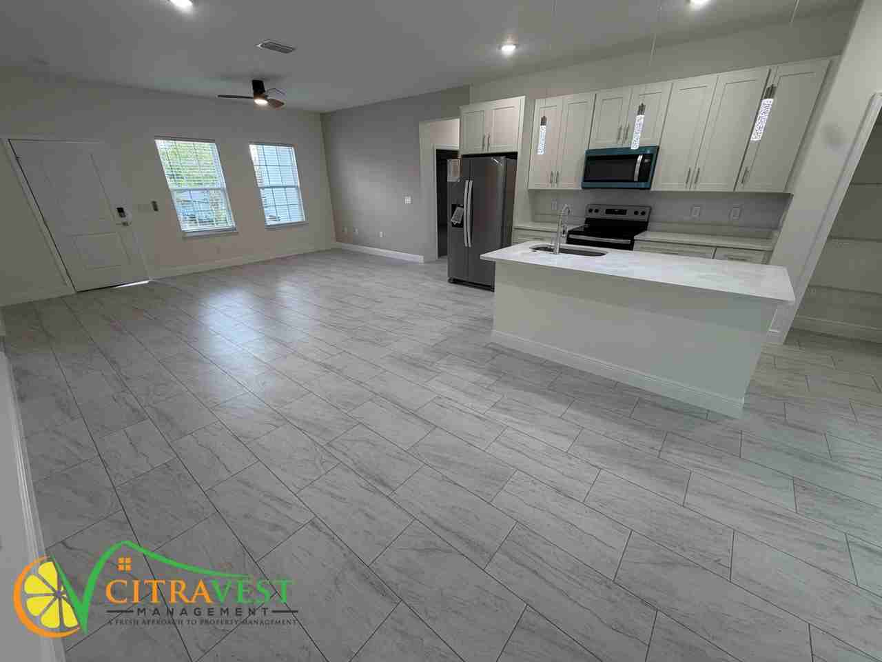 5724 N Decarlo Dr - Photo 4 of 15