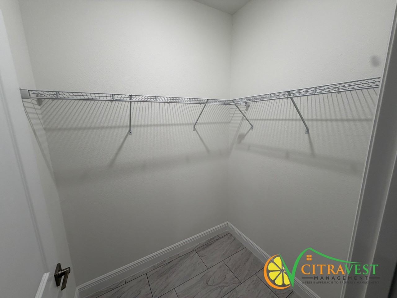 5724 N Decarlo Dr - Photo 6 of 15