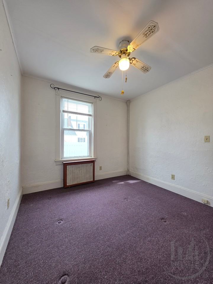 205 Pawtuxet Ave - Photo 7 of 13