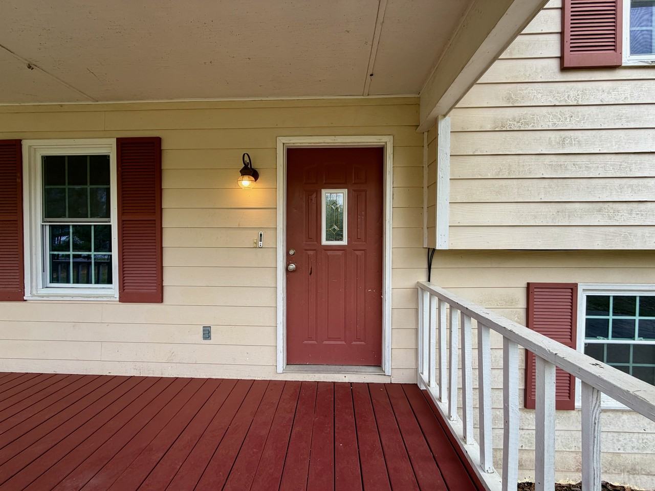 130 Tyler Ln - Photo 2 of 32