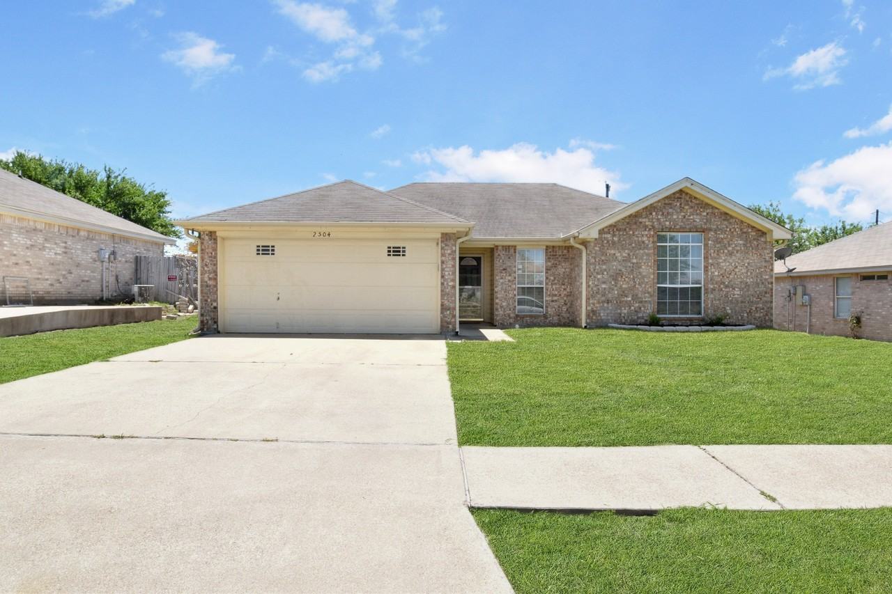 2504 Edgefield St - Photo 2 of 16