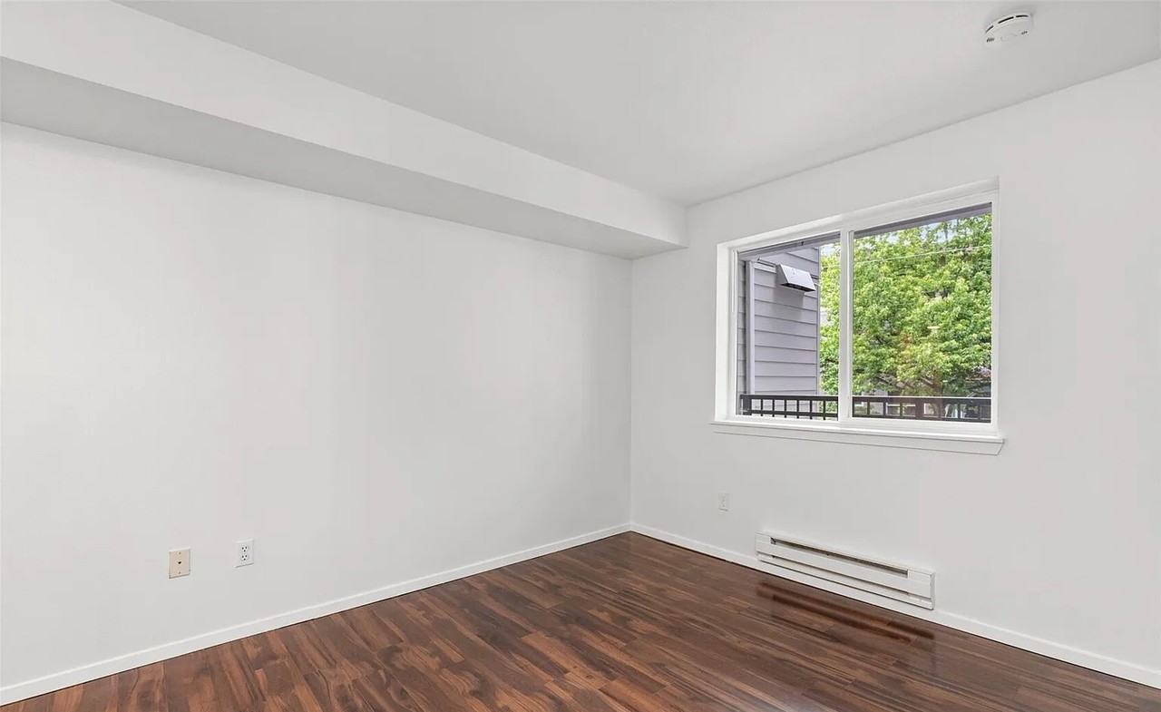 232 Belmont Ave E - Photo 5 of 11