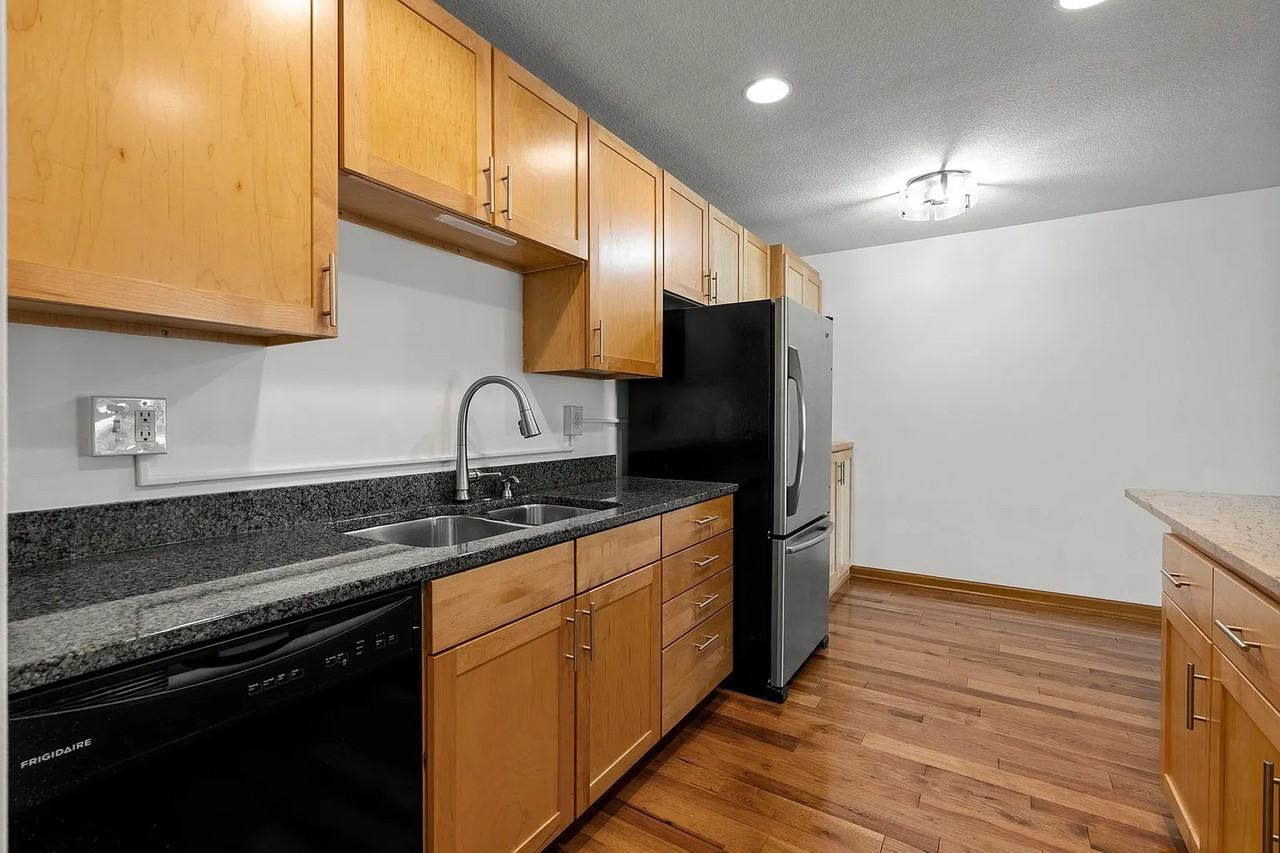 4400 Upton Ave S - Photo 6 of 8