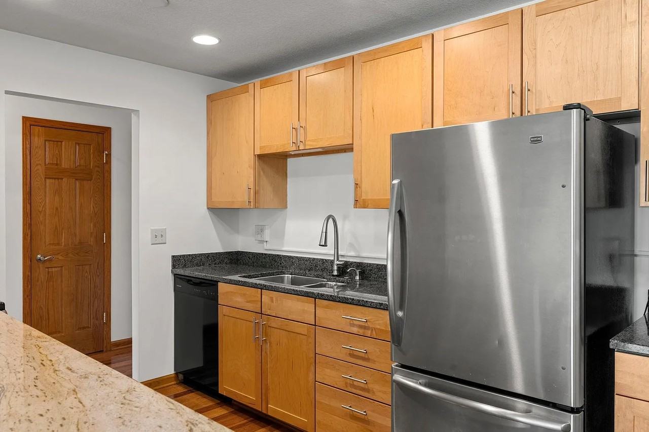 4400 Upton Ave S - Photo 7 of 8