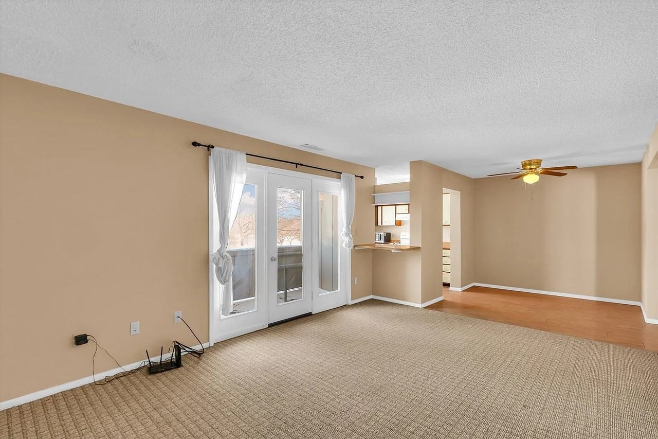 1901 Melrose Dr - Photo 4 of 12