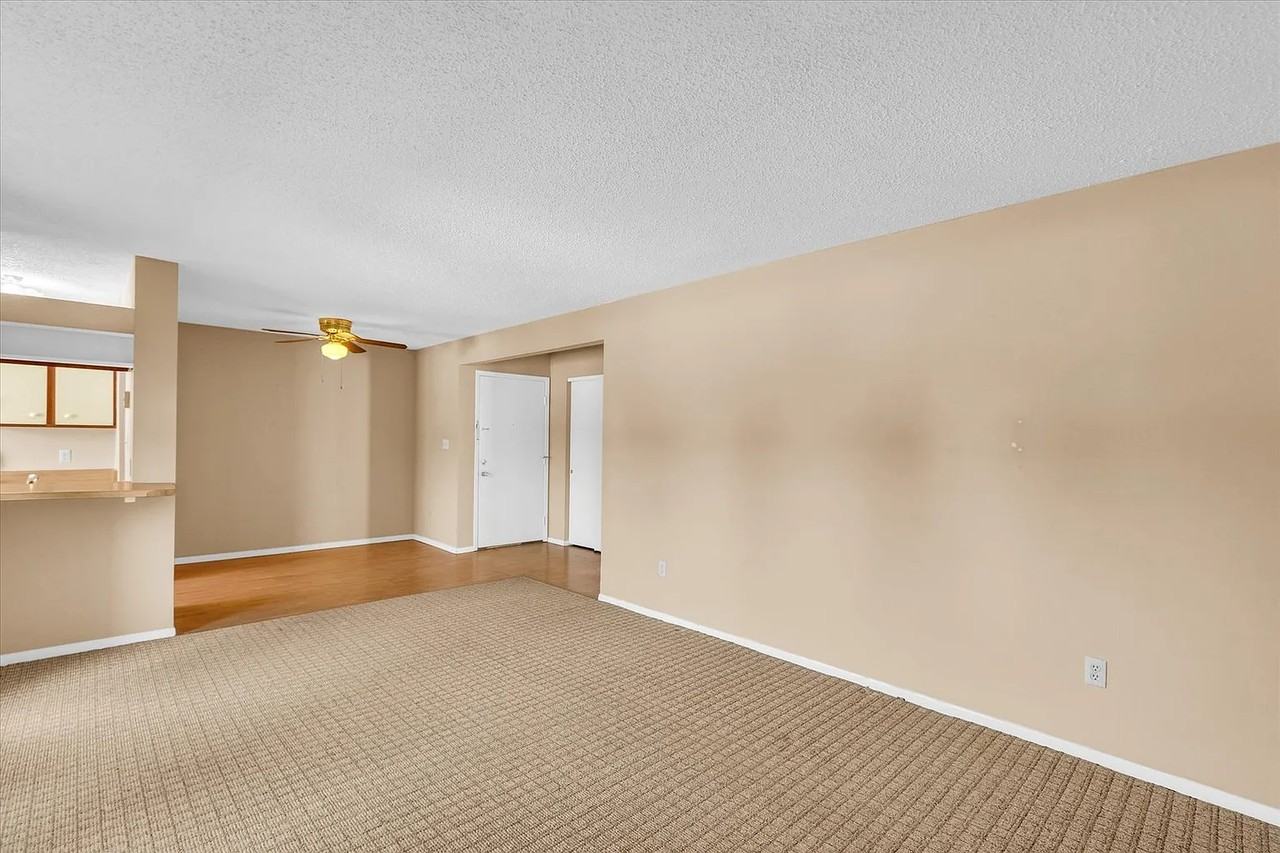 1901 Melrose Dr - Photo 6 of 12