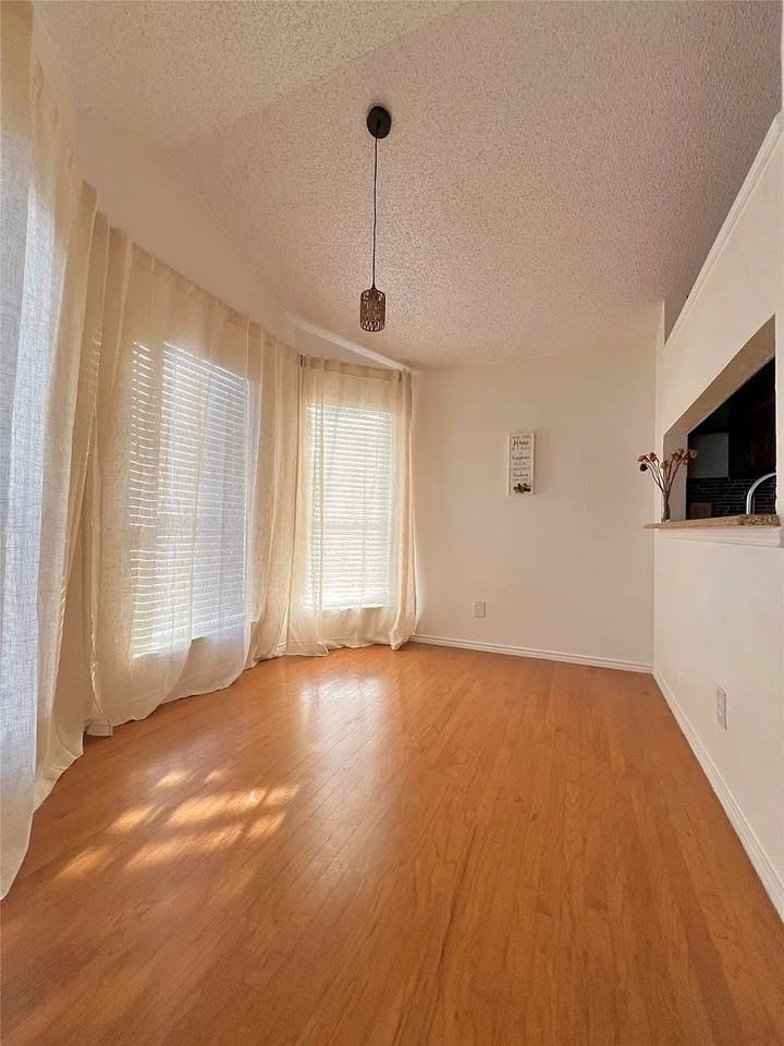 17490 Meandering Way - Photo 4 of 9