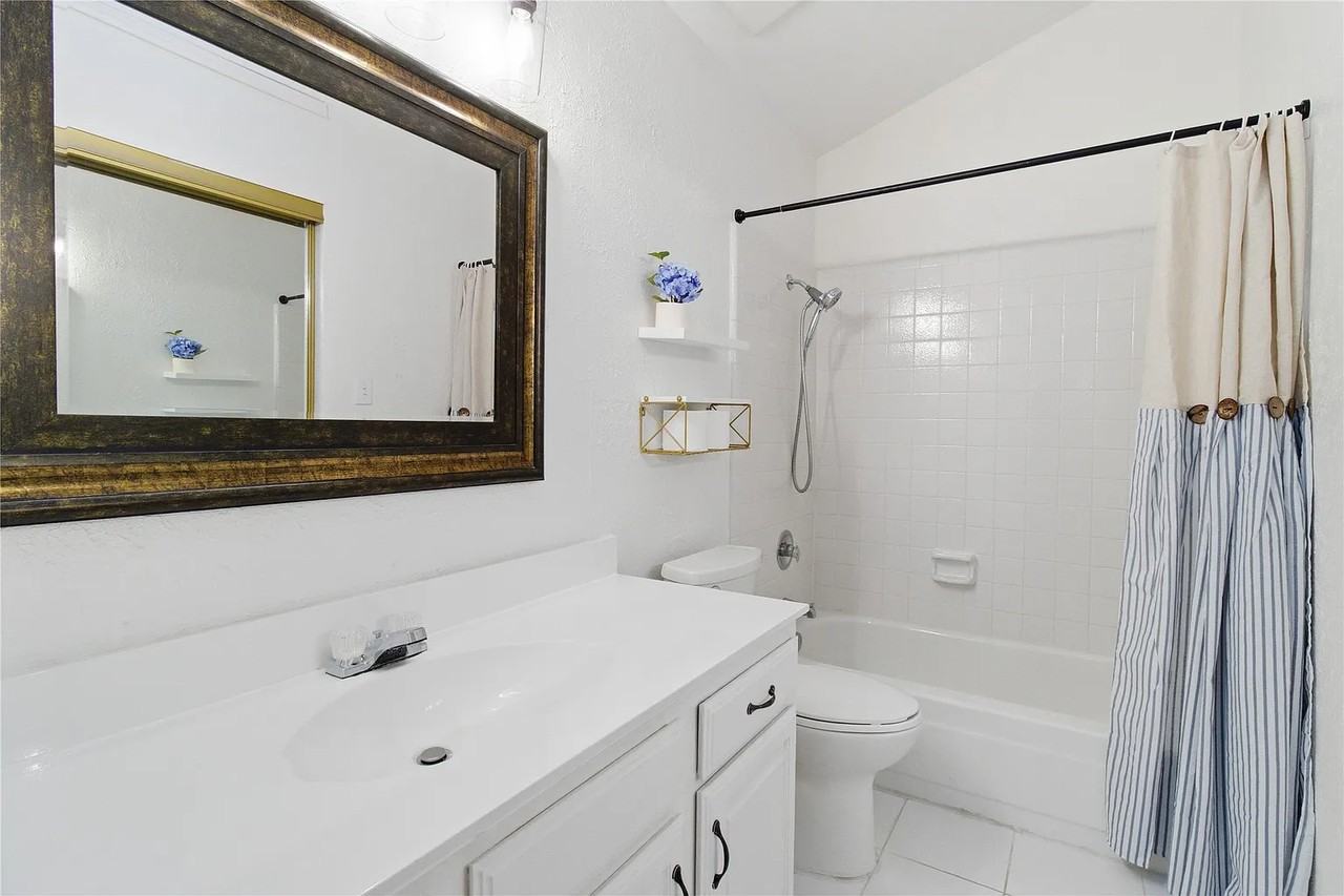 17490 Meandering Way - Photo 6 of 9