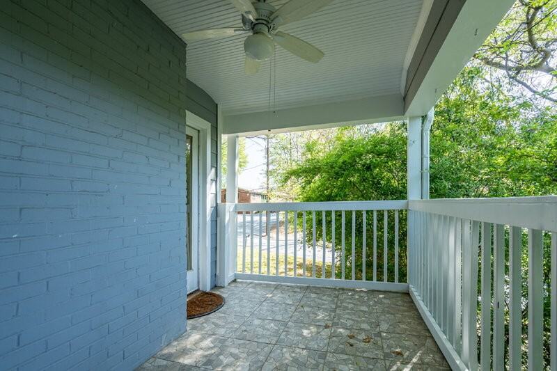 3265 N Fulton Ave - Photo 4 of 26