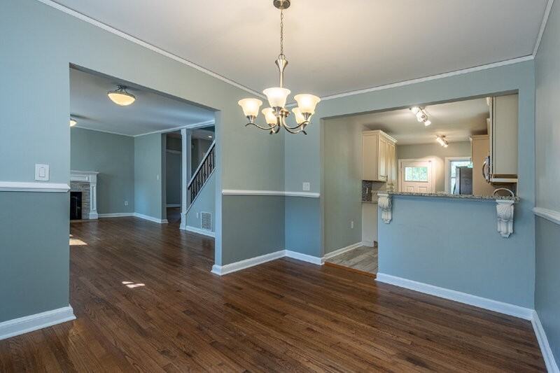 3265 N Fulton Ave - Photo 5 of 26