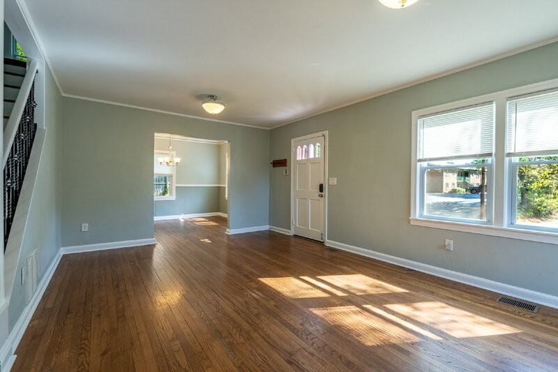 3265 N Fulton Ave - Photo 7 of 26